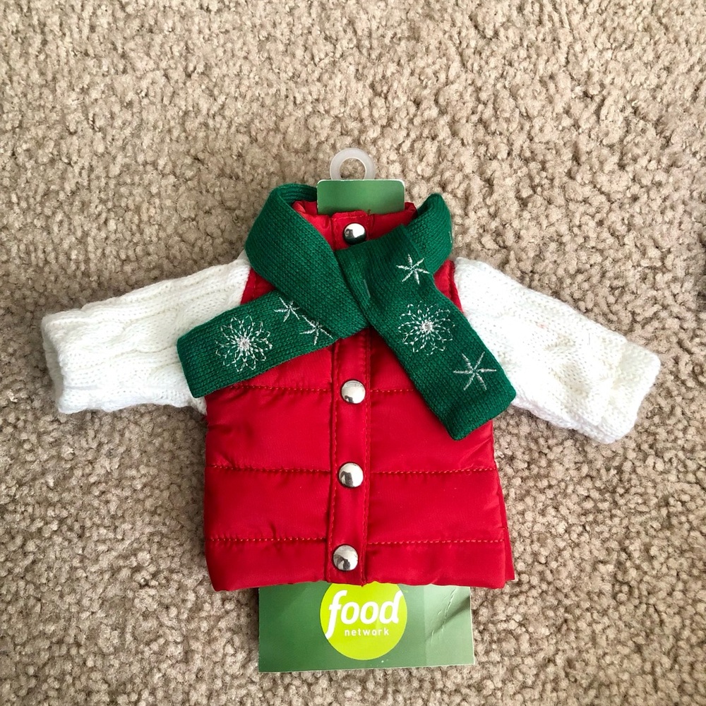Food Network Brand-Red and Green Festive winter wine bottle cover-sweater vest